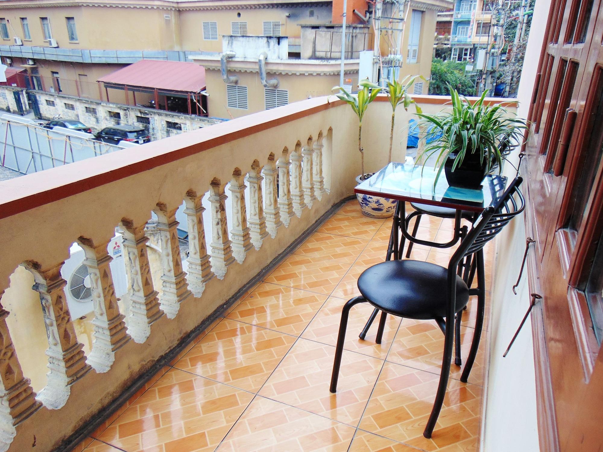 Alex Ha Long Hotel Екстериор снимка