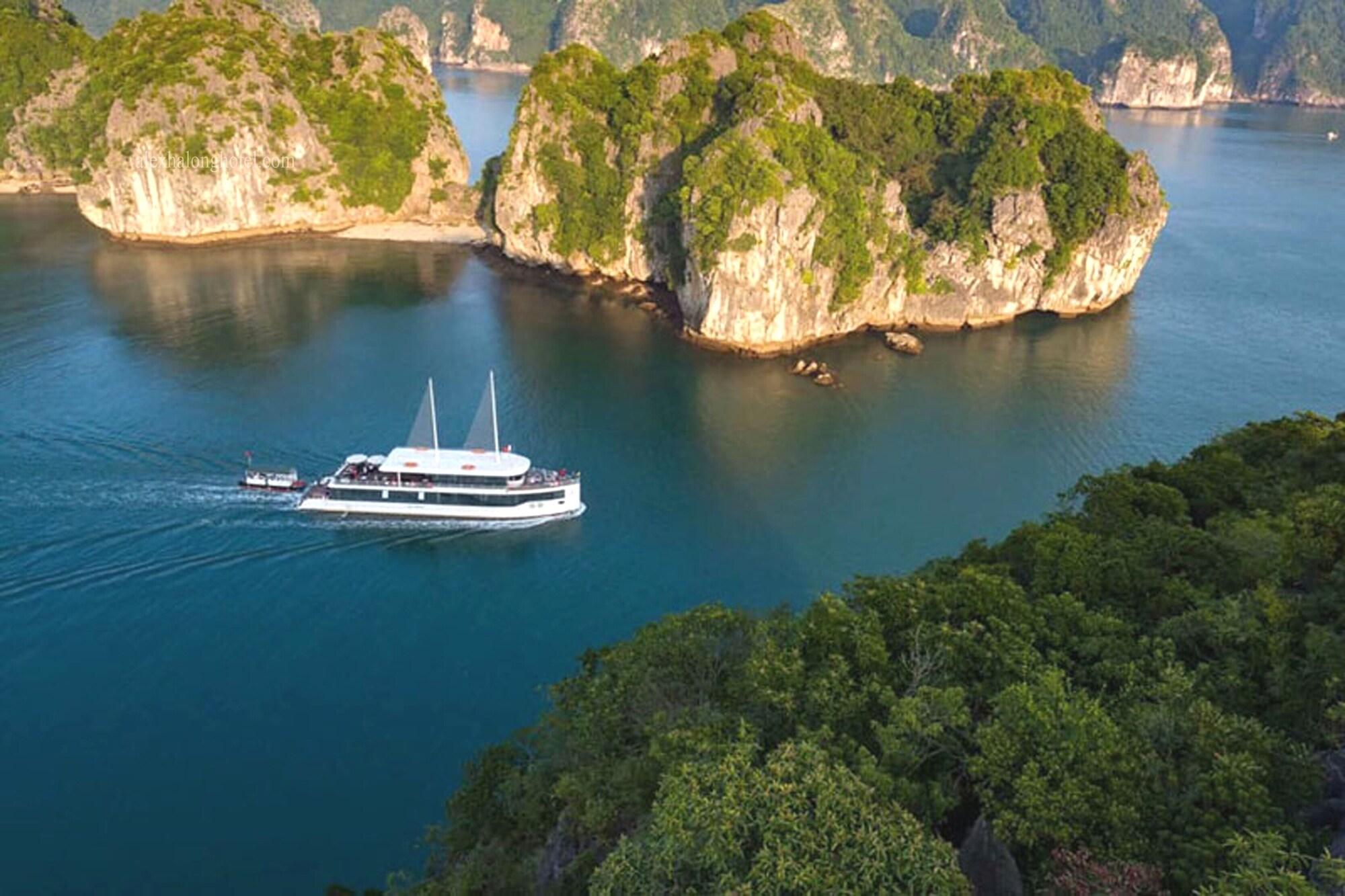 Alex Ha Long Hotel Екстериор снимка
