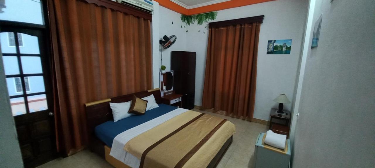 Alex Ha Long Hotel Екстериор снимка