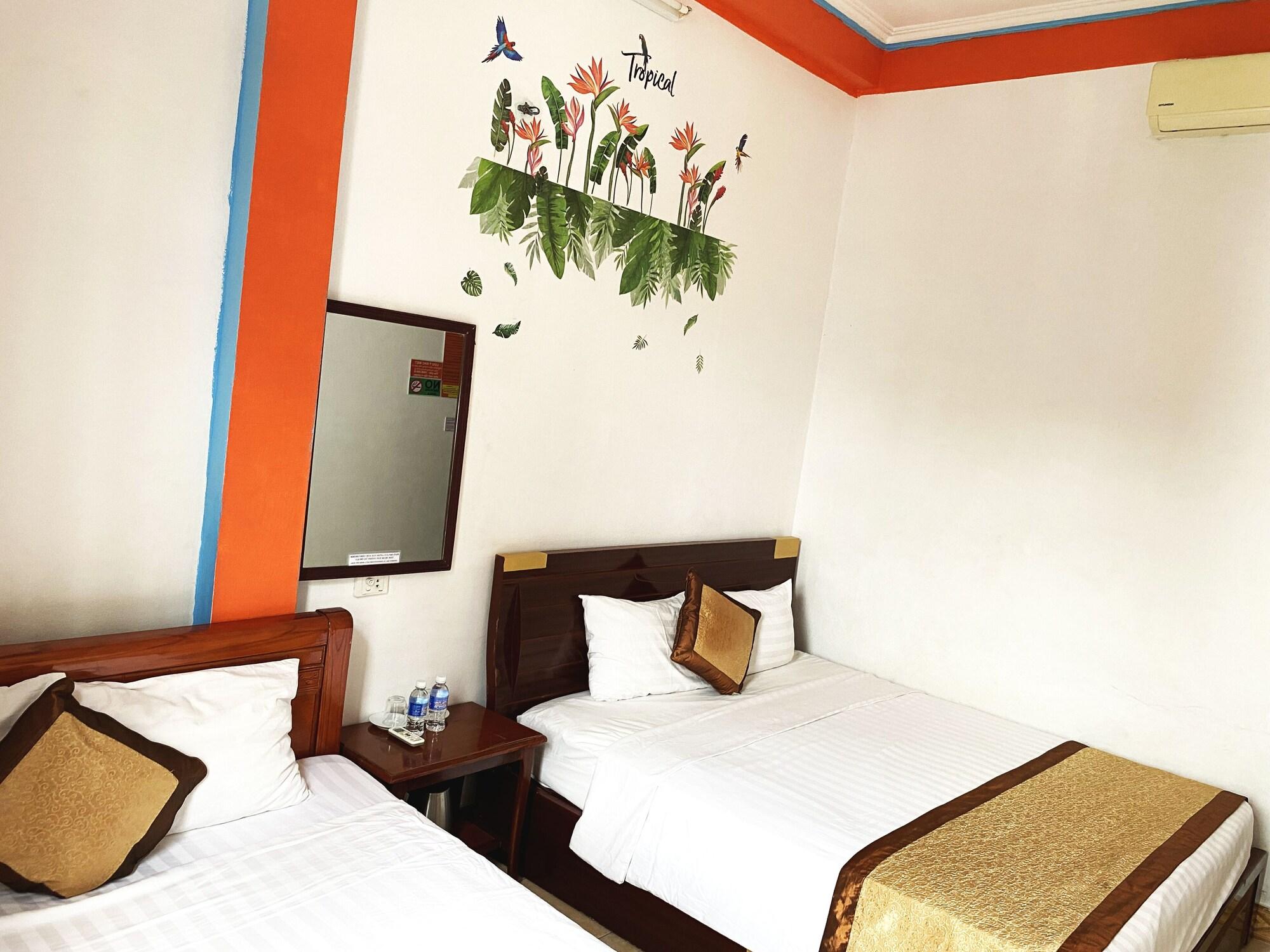 Alex Ha Long Hotel Екстериор снимка
