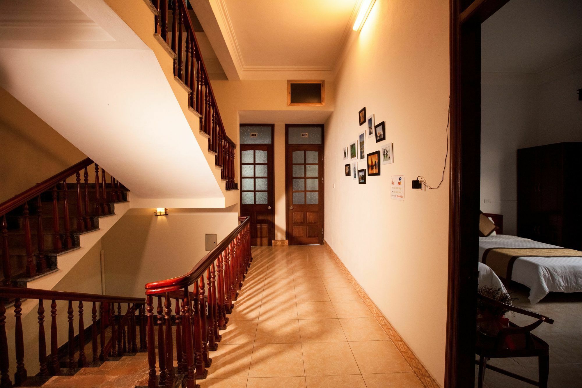 Alex Ha Long Hotel Екстериор снимка