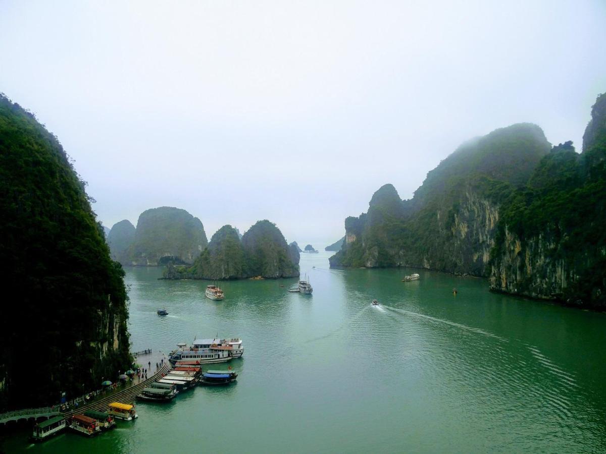 Alex Ha Long Hotel Екстериор снимка